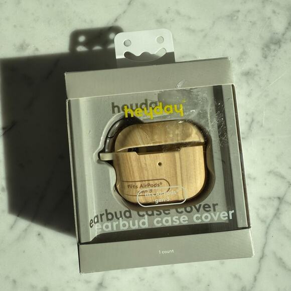 Heyday AirPods Case Cover – Fits AirPods Gen 3, Wood Look, New in Box - Picture 1 of 6